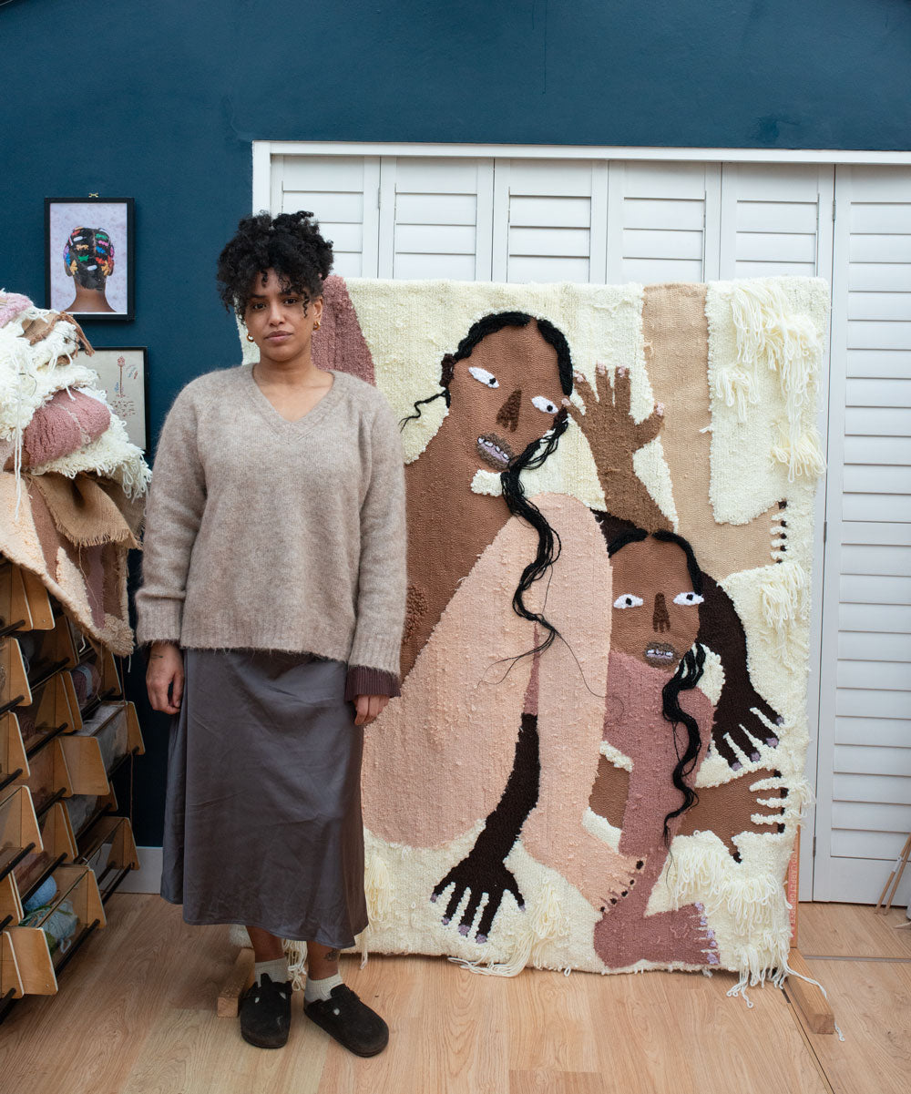 MUNTHE ART MONDAY: ANYA PAINTS