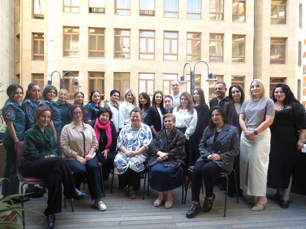 MUNTHE DONATES TO DANNER