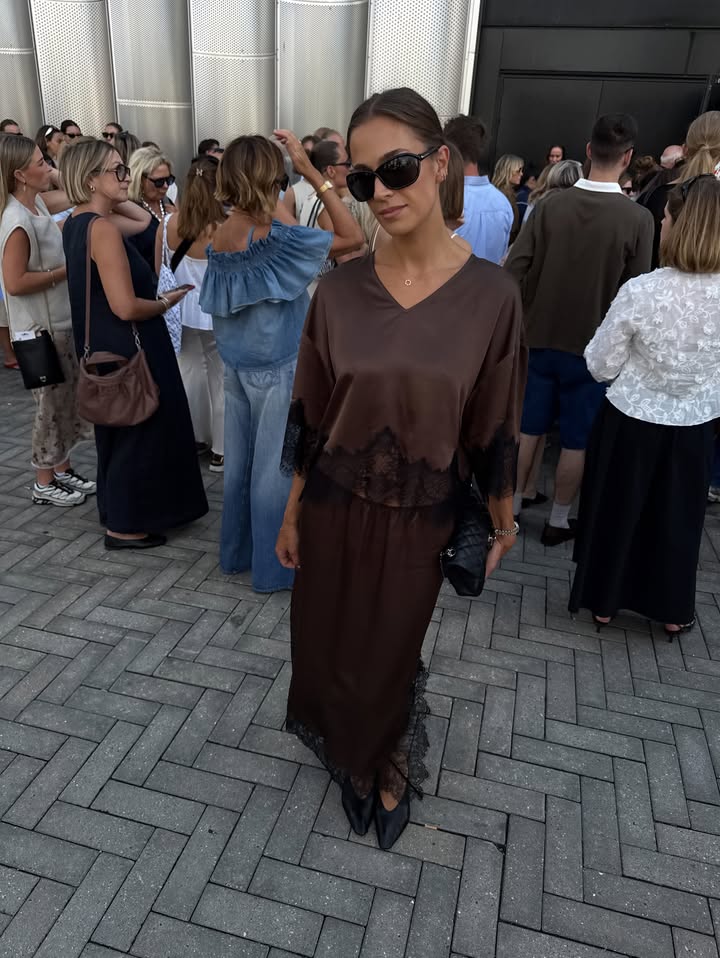 AS SEEN ON: @lisaifi