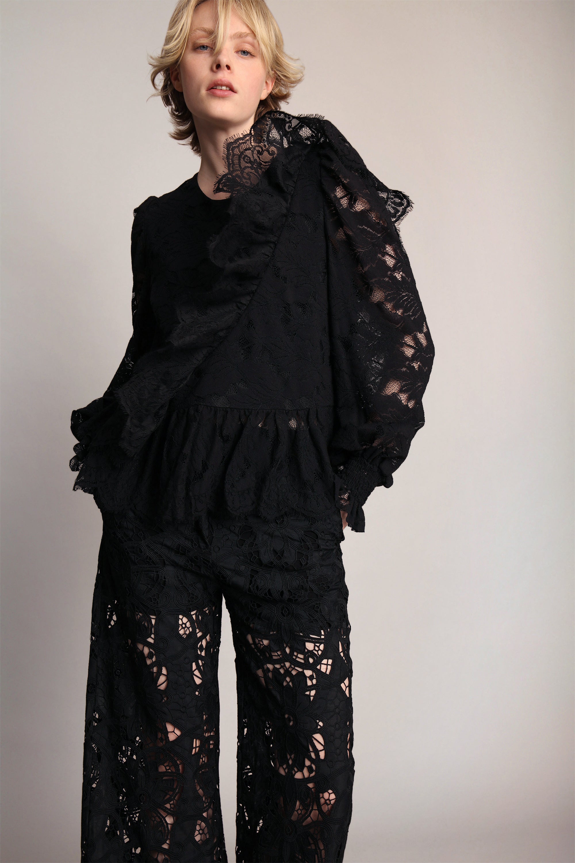 LILLITH - BLACK