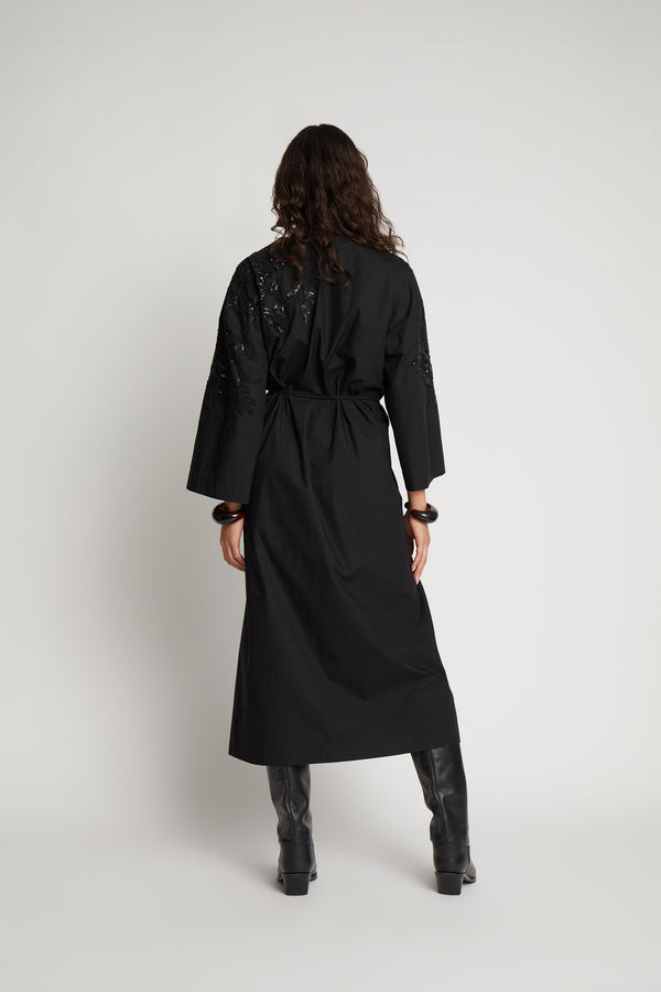 SYRUS - BLACK