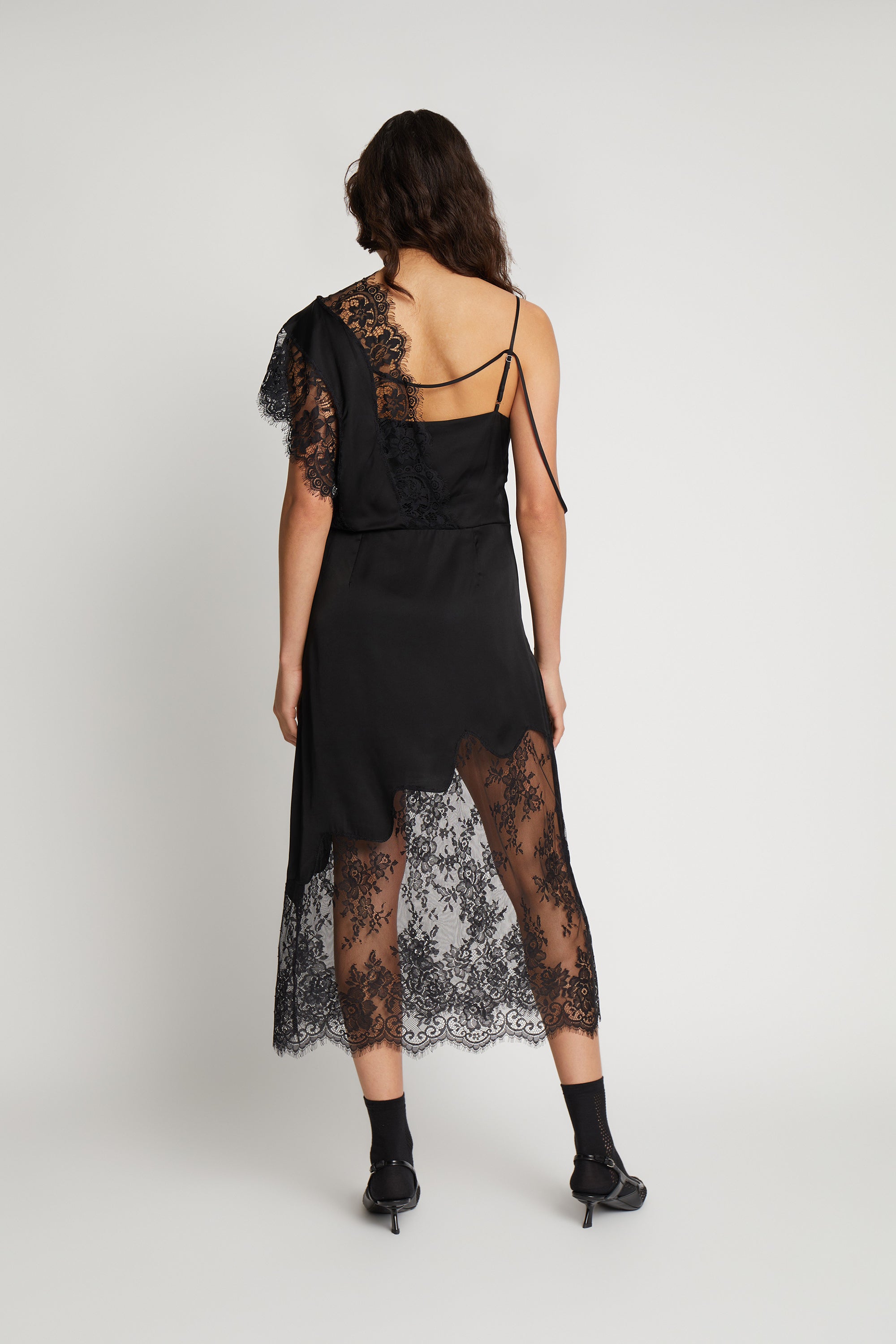 SAHAN - BLACK