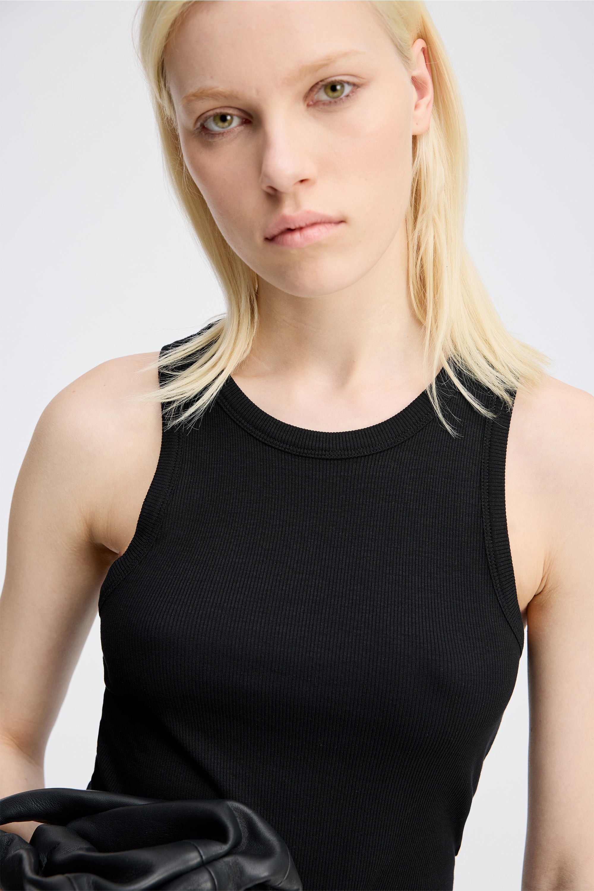 PEACH - BLACK