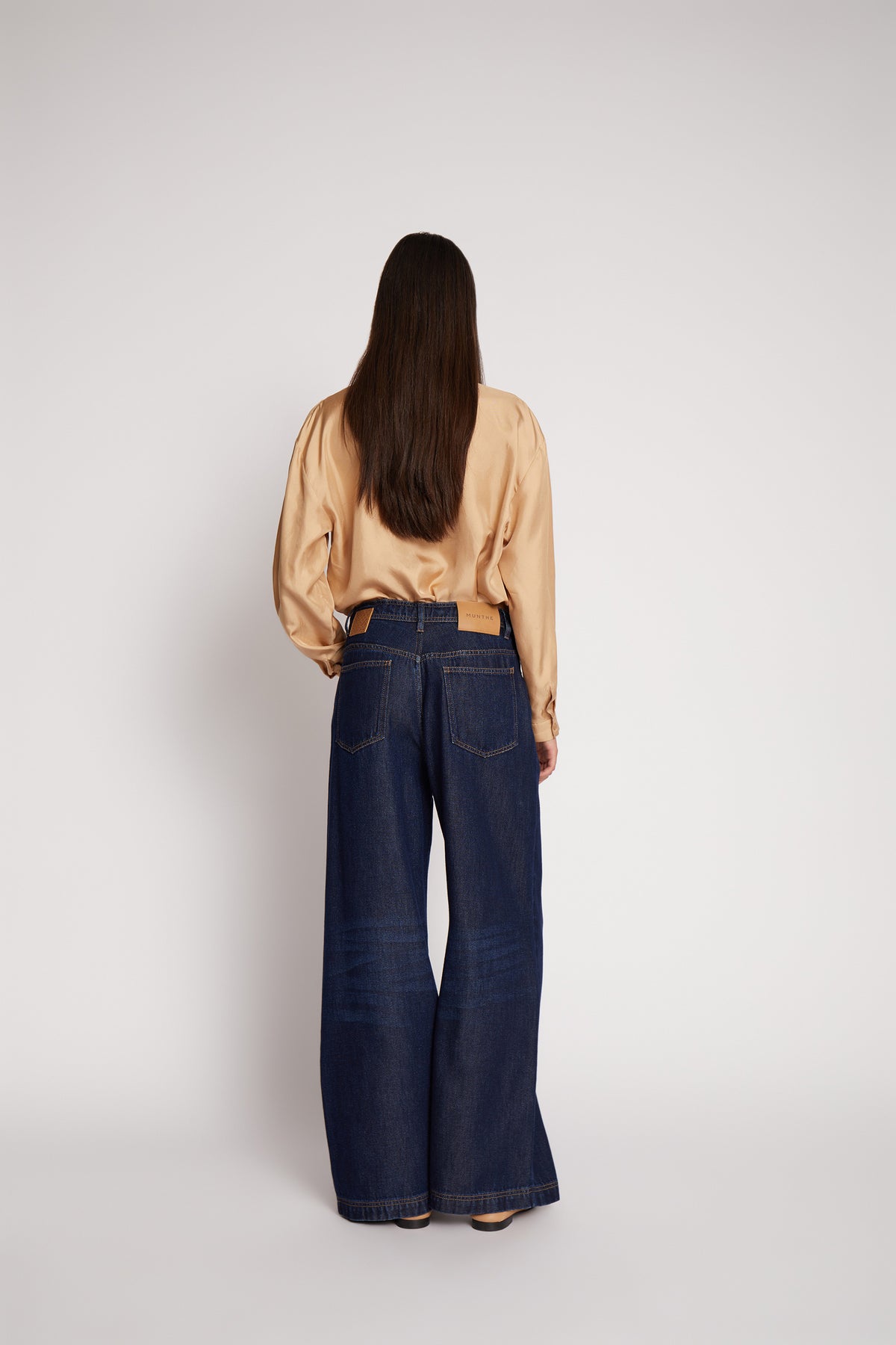 MUNTHE ROSH BLUE PANTS 126 main image 1