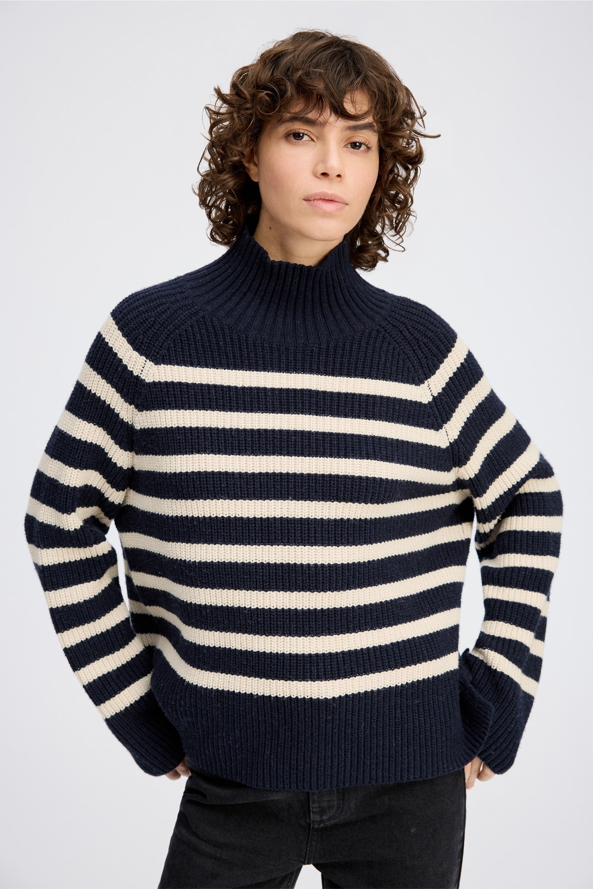 ARISSA - NAVY