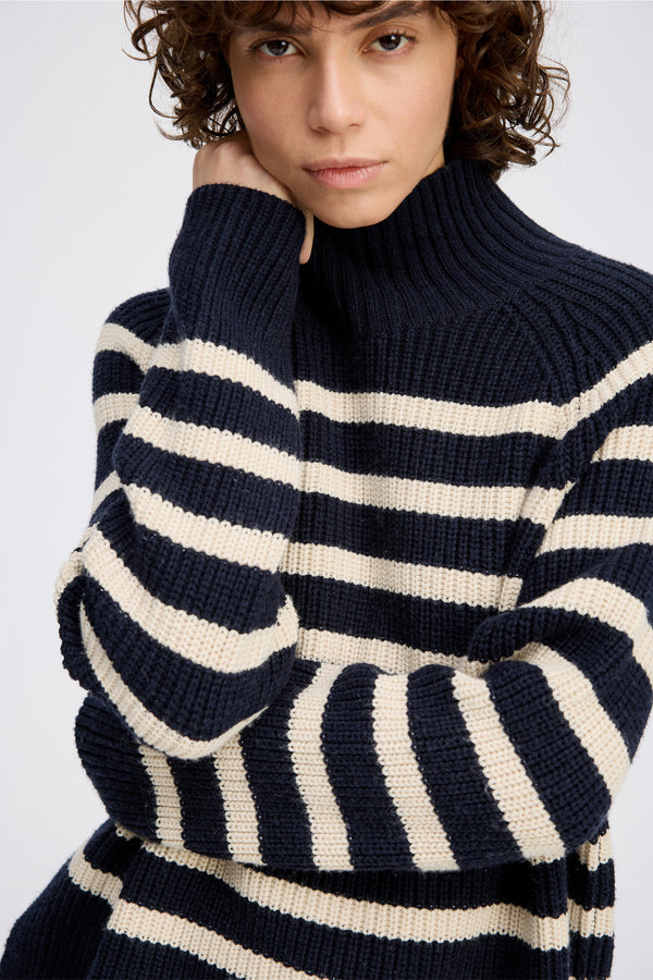 ARISSA - NAVY