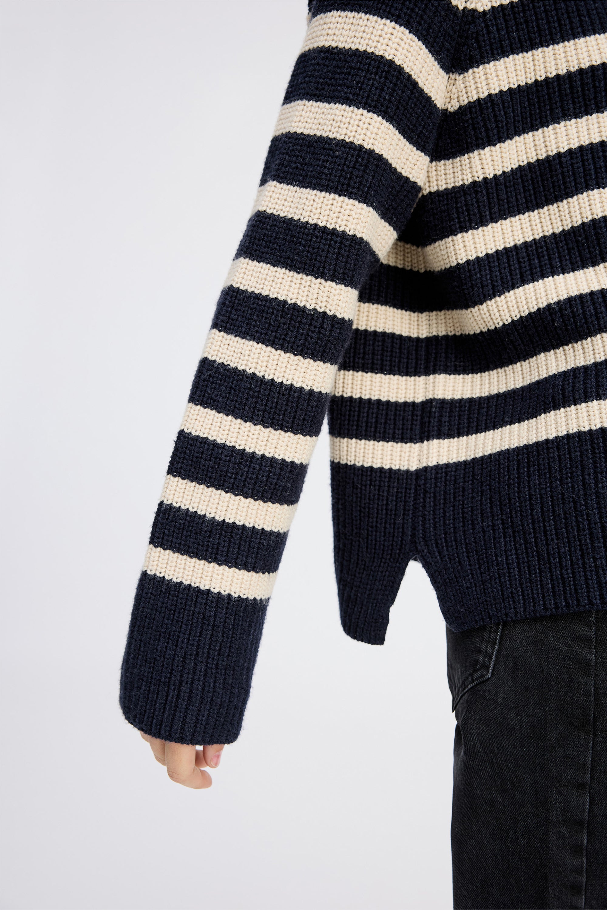 ARISSA - NAVY