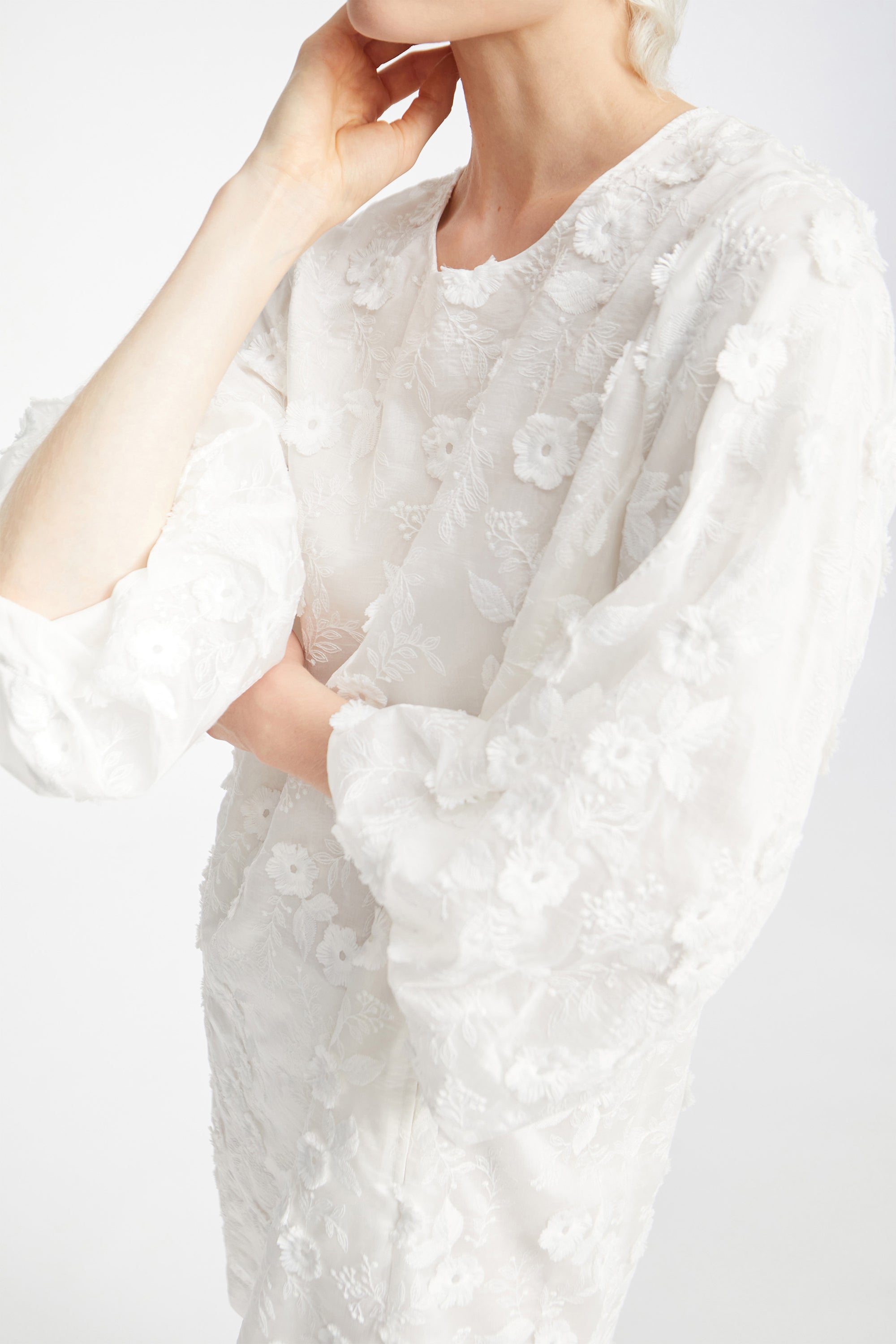 PANSI - WHITE
