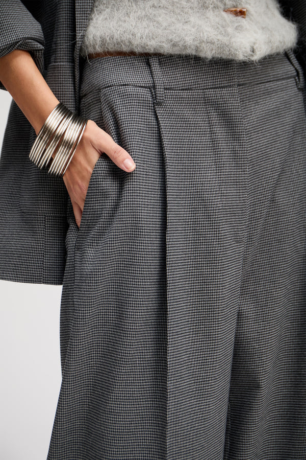 LUPON - CHARCOAL