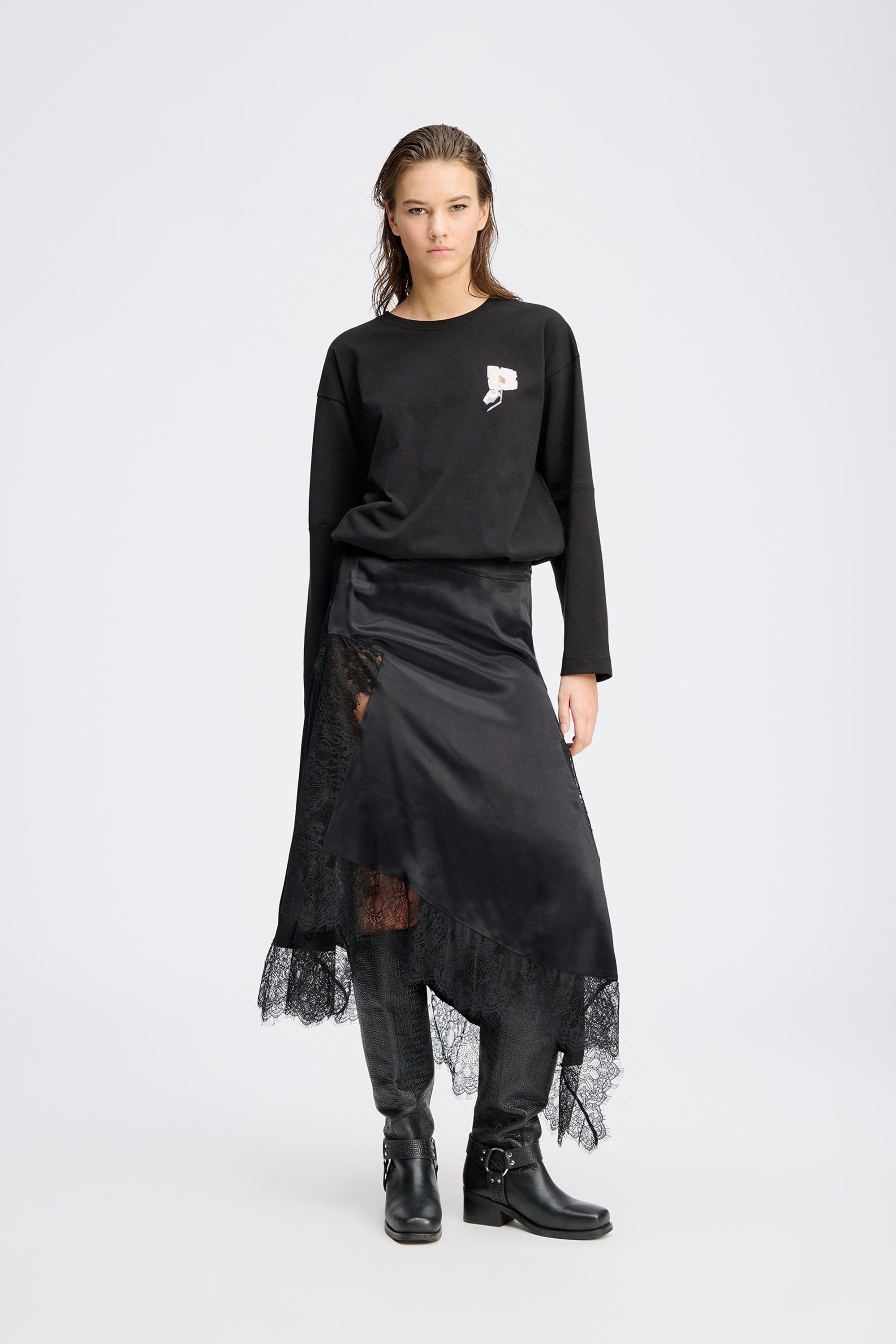 RAIS - BLACK