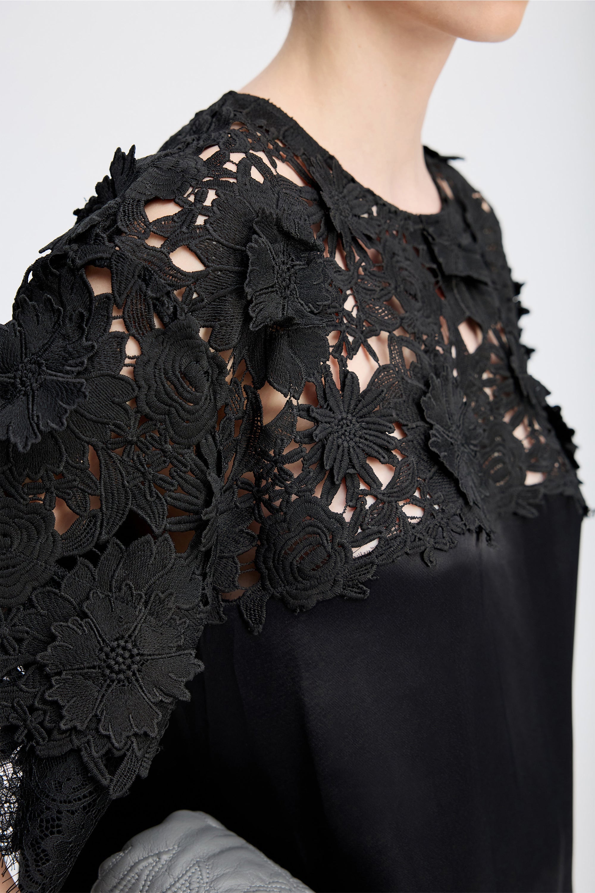 RADA - BLACK