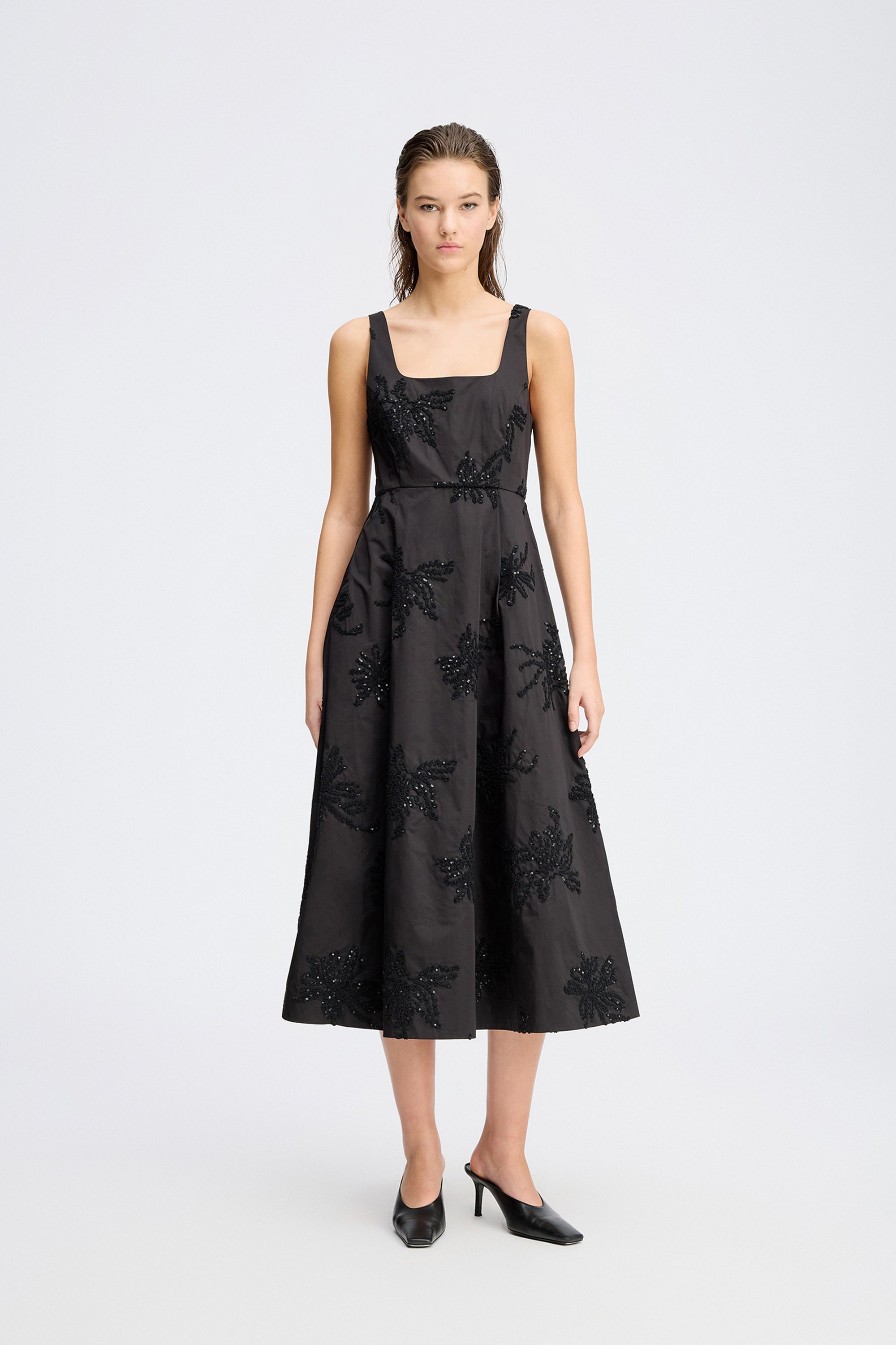 RONIA - BLACK