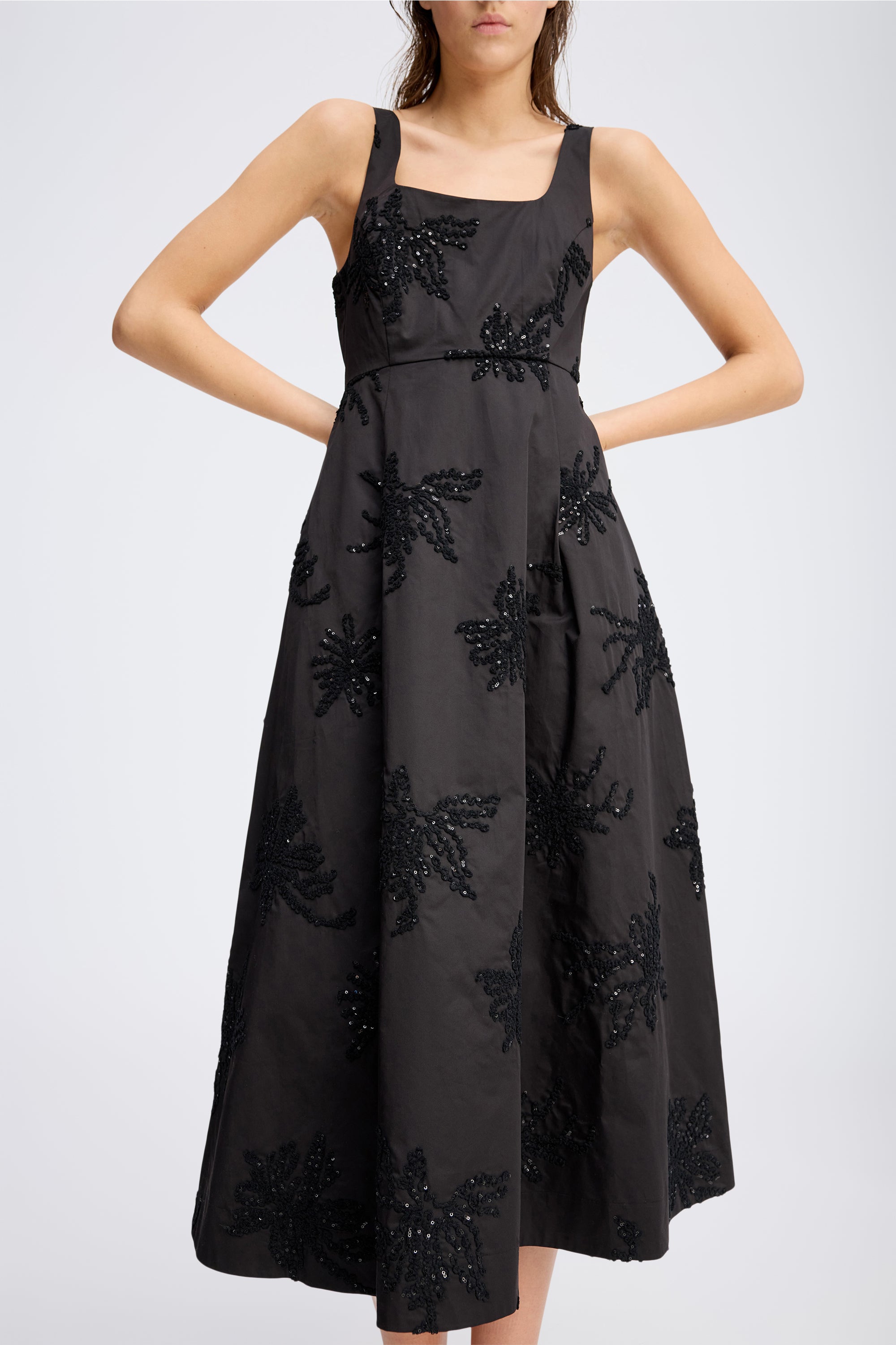 RONIA - BLACK