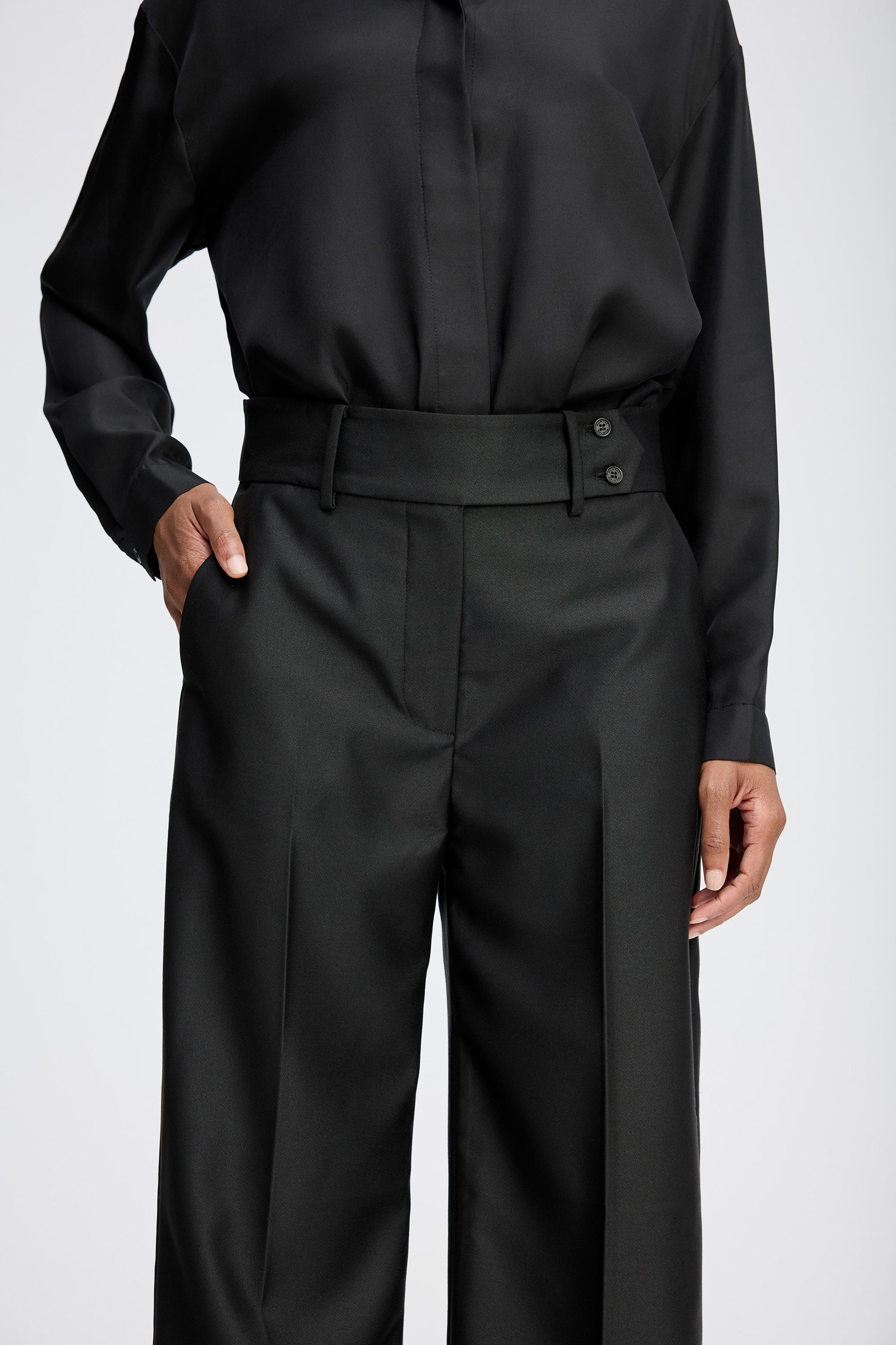 RADINE - BLACK
