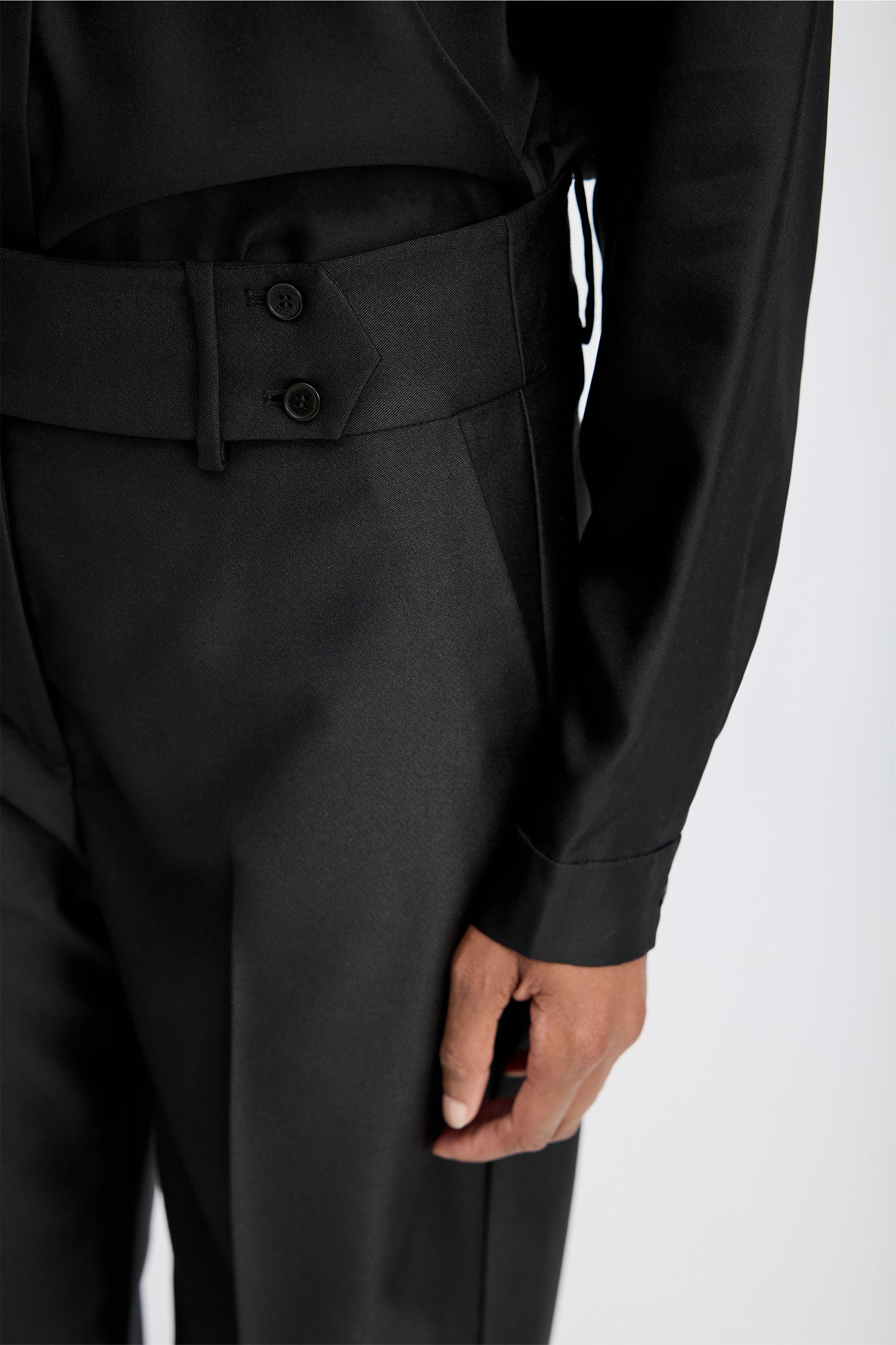 RADINE - BLACK