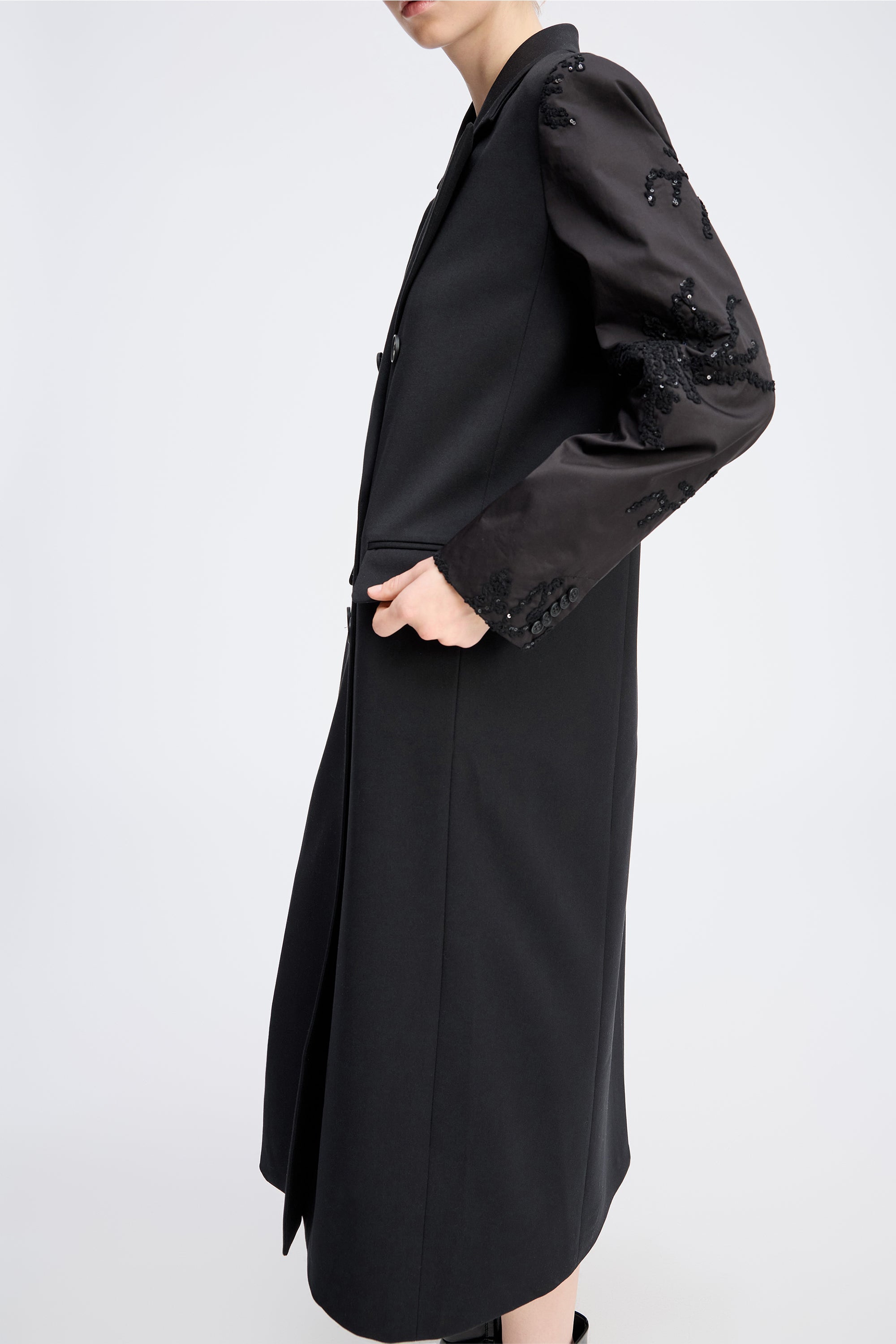 RAYMOND - BLACK