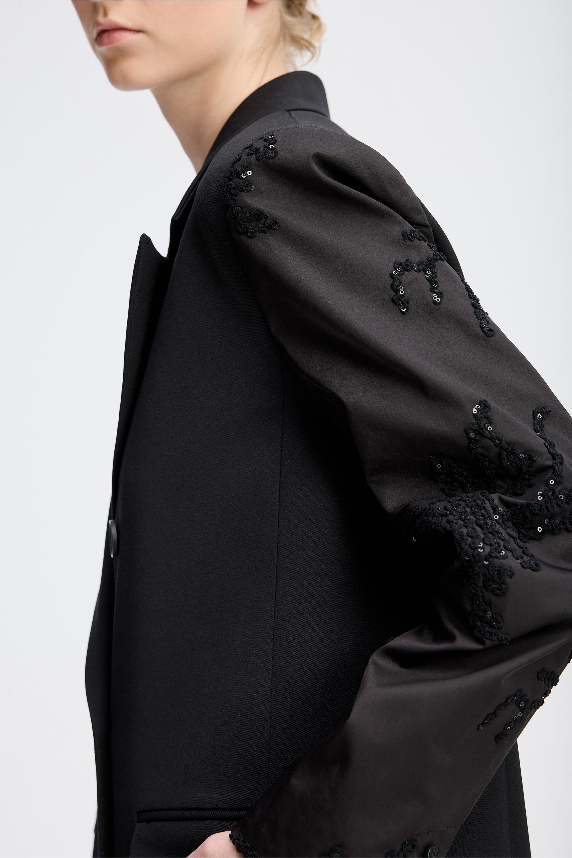 RAYMOND - BLACK