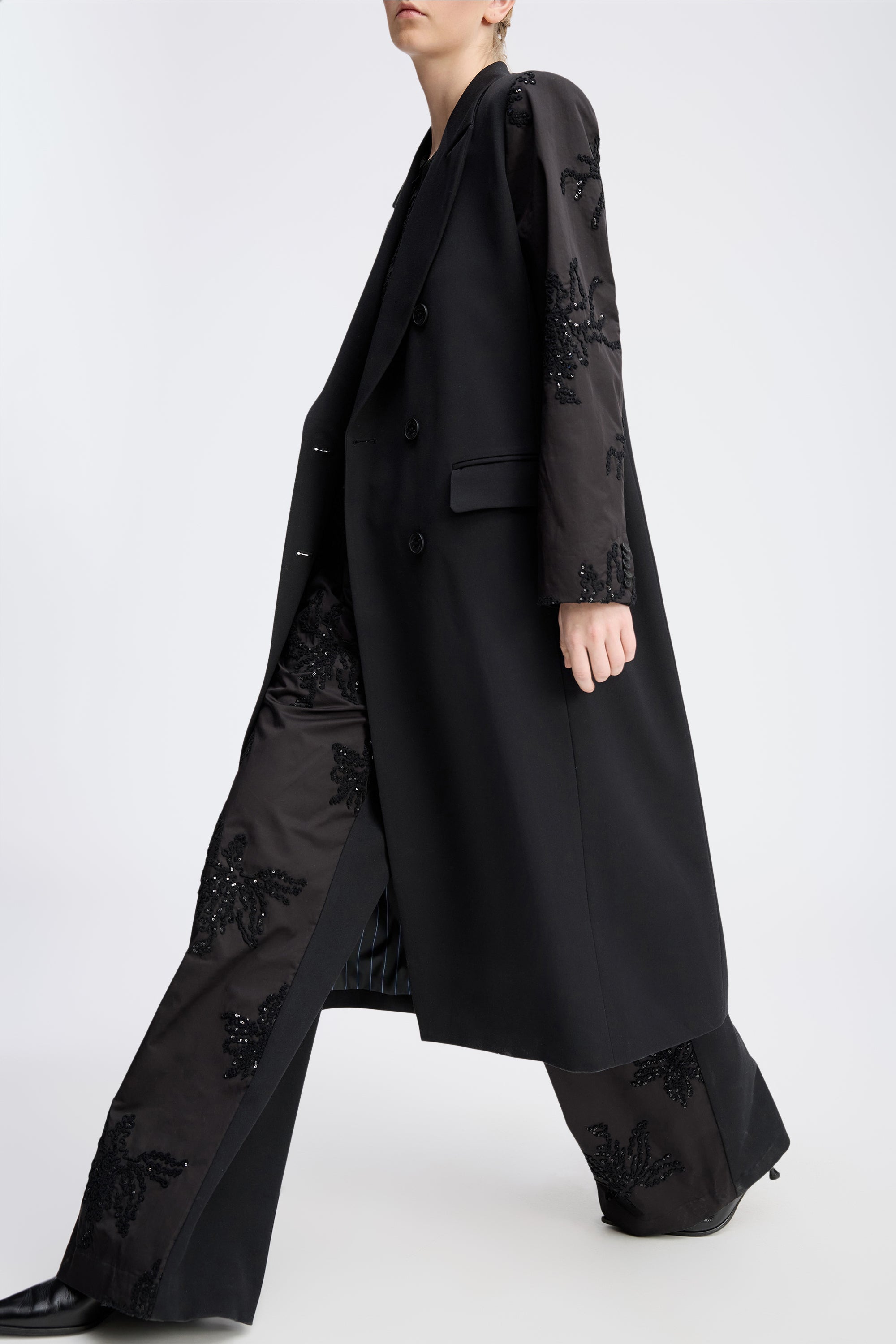 RAYMOND - BLACK