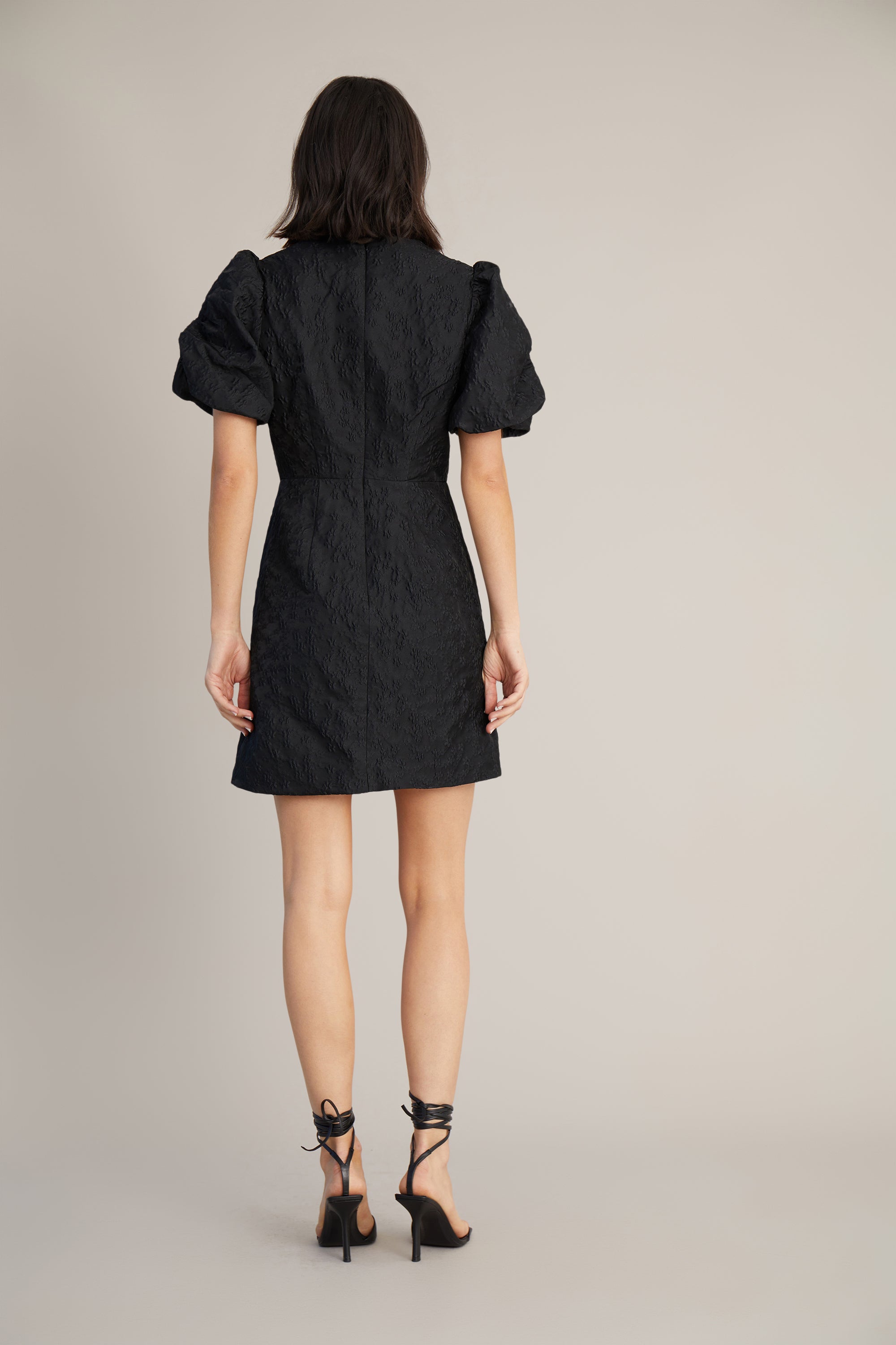 DELIVER - BLACK