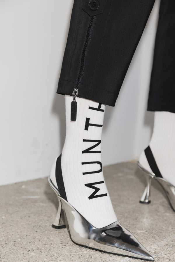 DIVINELY - WHITE